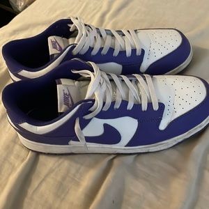 Nike dunk court purple